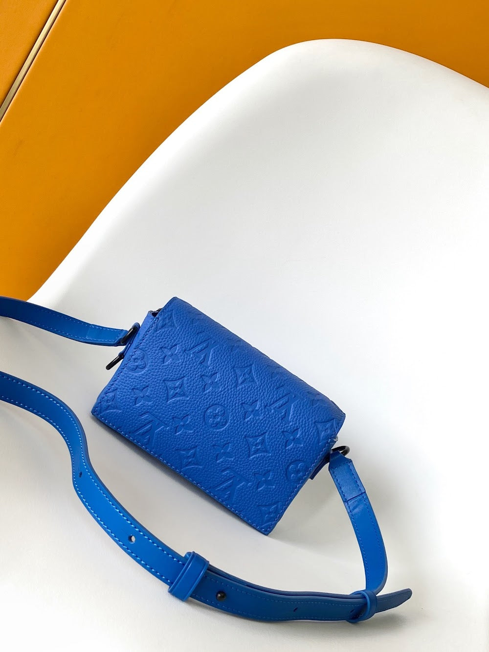 Dragons Bags ln Luxury Bag --70605