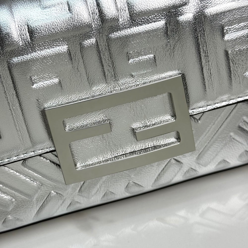 new-luxury-designer-bags-nm15570