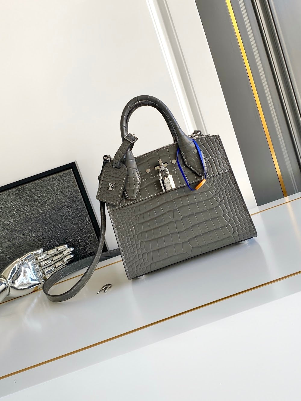 Dragons Bags ln Luxury Bag --96201