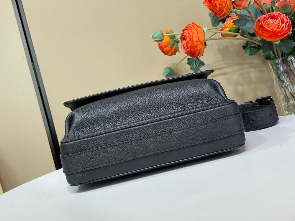 Dragons Bags ln Luxury Bag --95553