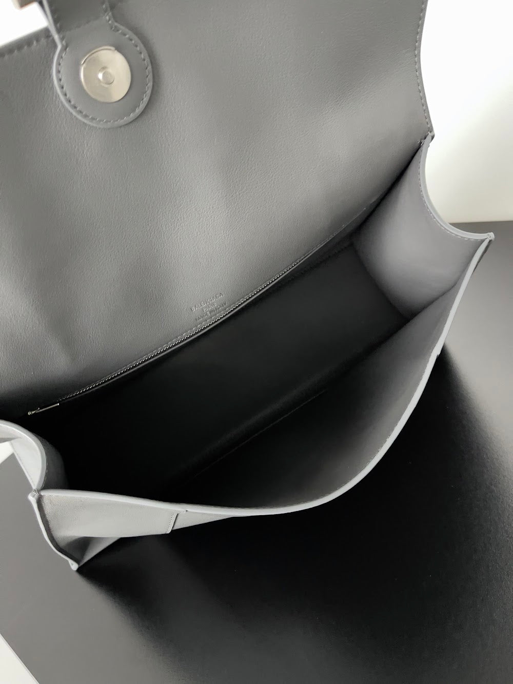 Dragons Bags Balenciaga Luxury Bag --111746