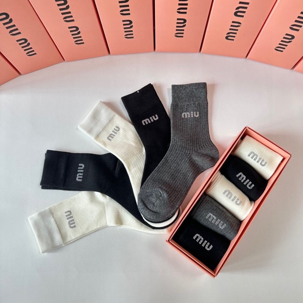 Dragons Bags Premium Luxury Socks --98013