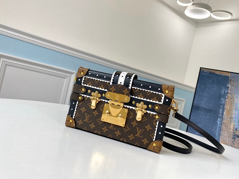 Dragons Bags ln Luxury Bag --59626