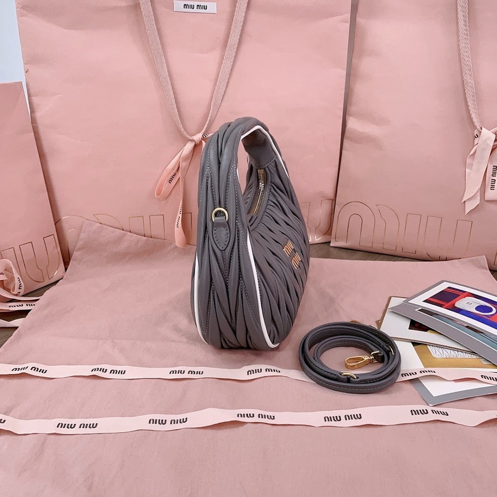 Dragons Bags Miun Miun Luxury Bag --122636