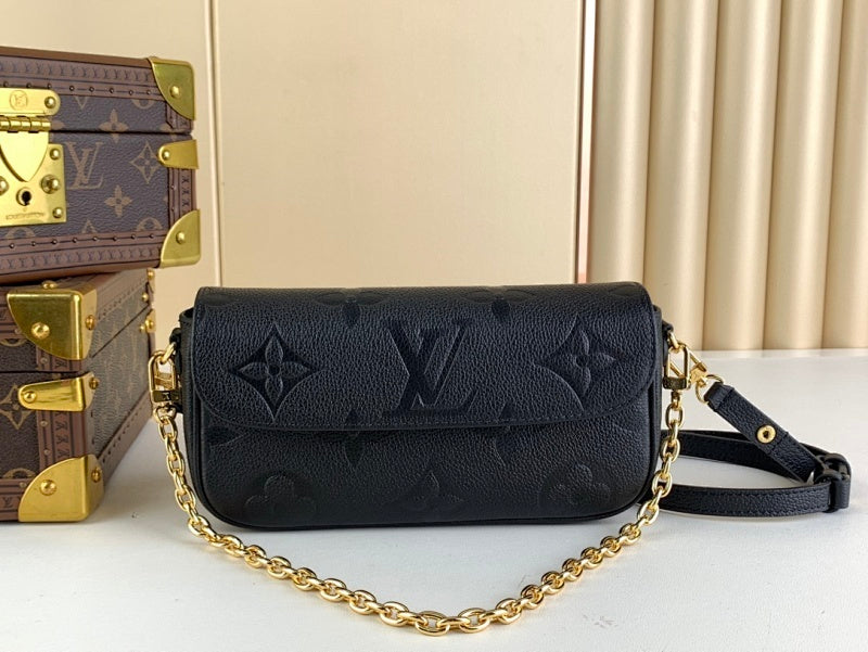 Dragons Bags ln Luxury Bag --62372