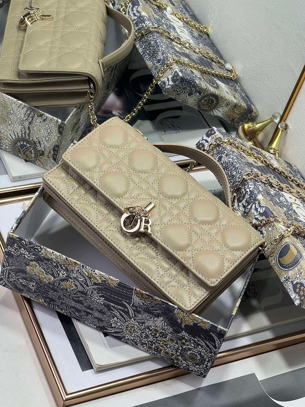 Dragons BagsDiorn Luxury Bag --116198