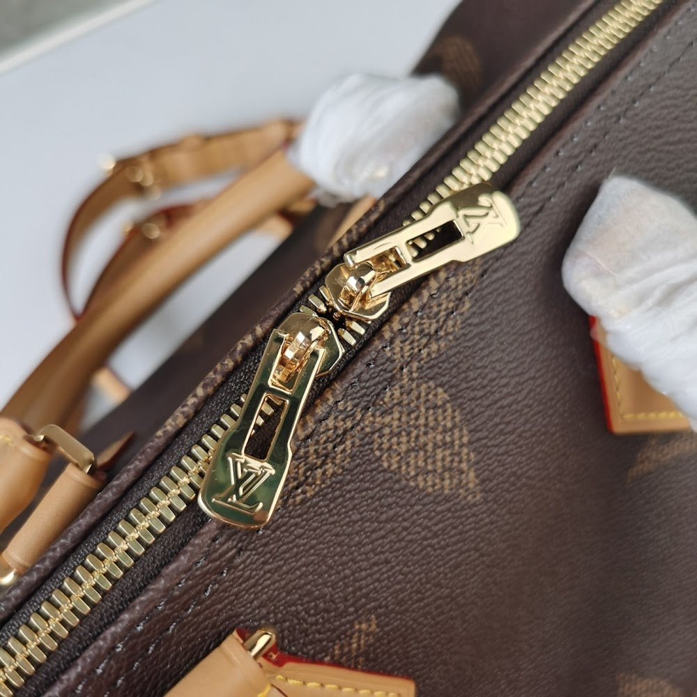 Dragons Bags ln Luxury Bag --60590