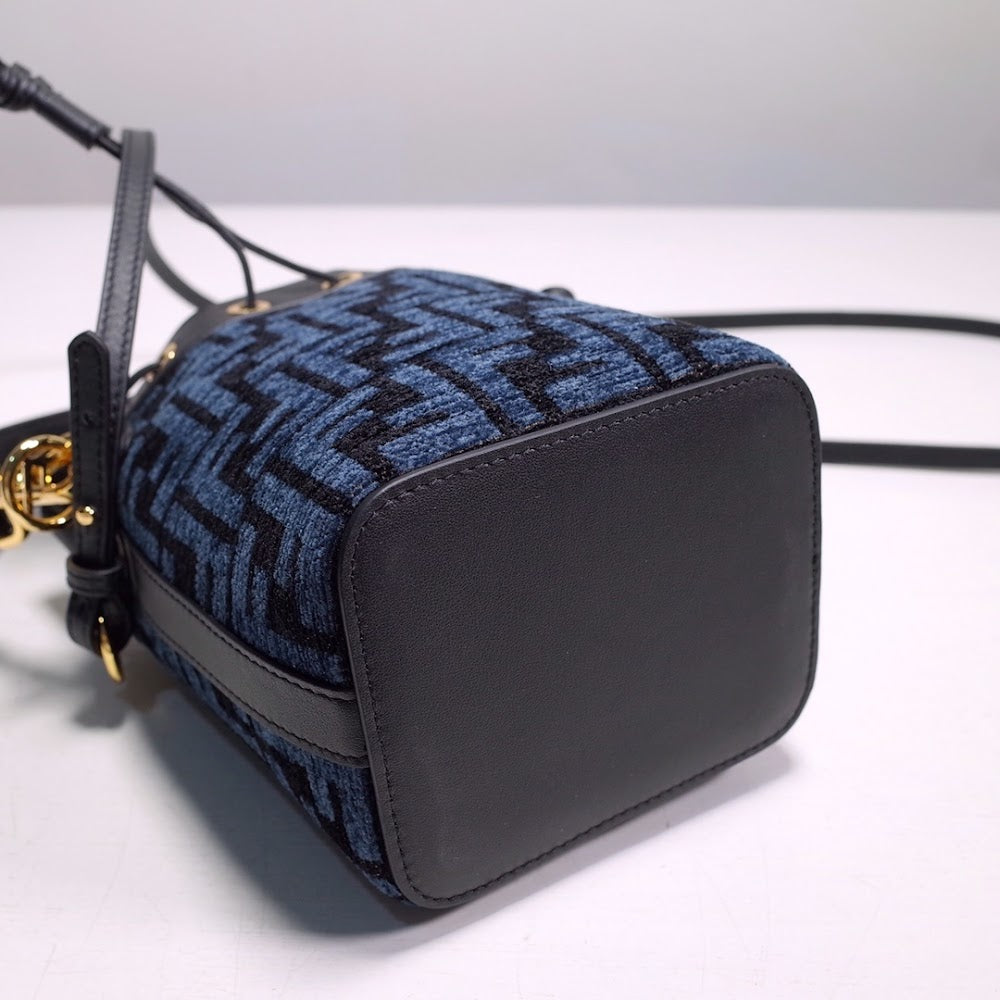 new-luxury-designer-bags-nm15264
