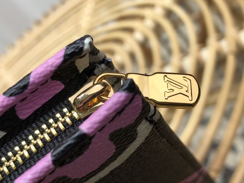 Dragons Bags ln Luxury Bag --60350