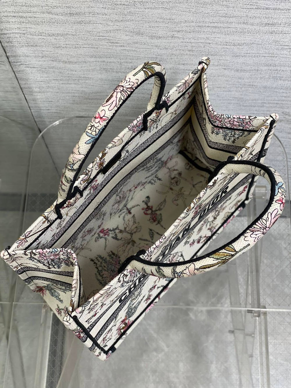 new-designer-premium-bags-nm16869