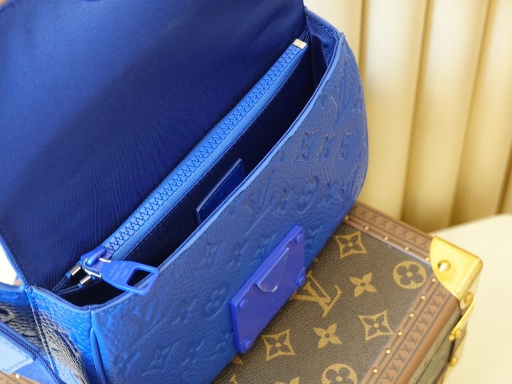 Dragons Bags ln Luxury Bag --58167