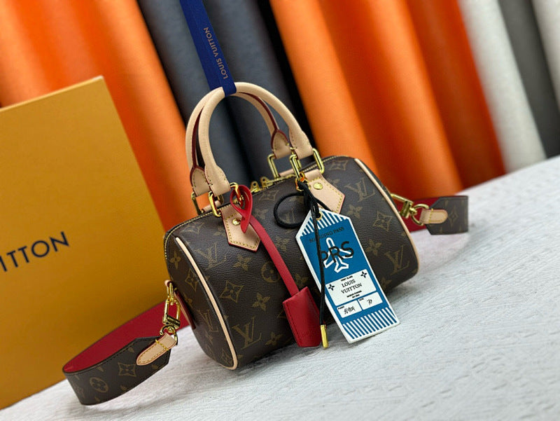 Dragons Bags ln Luxury Bag --81582