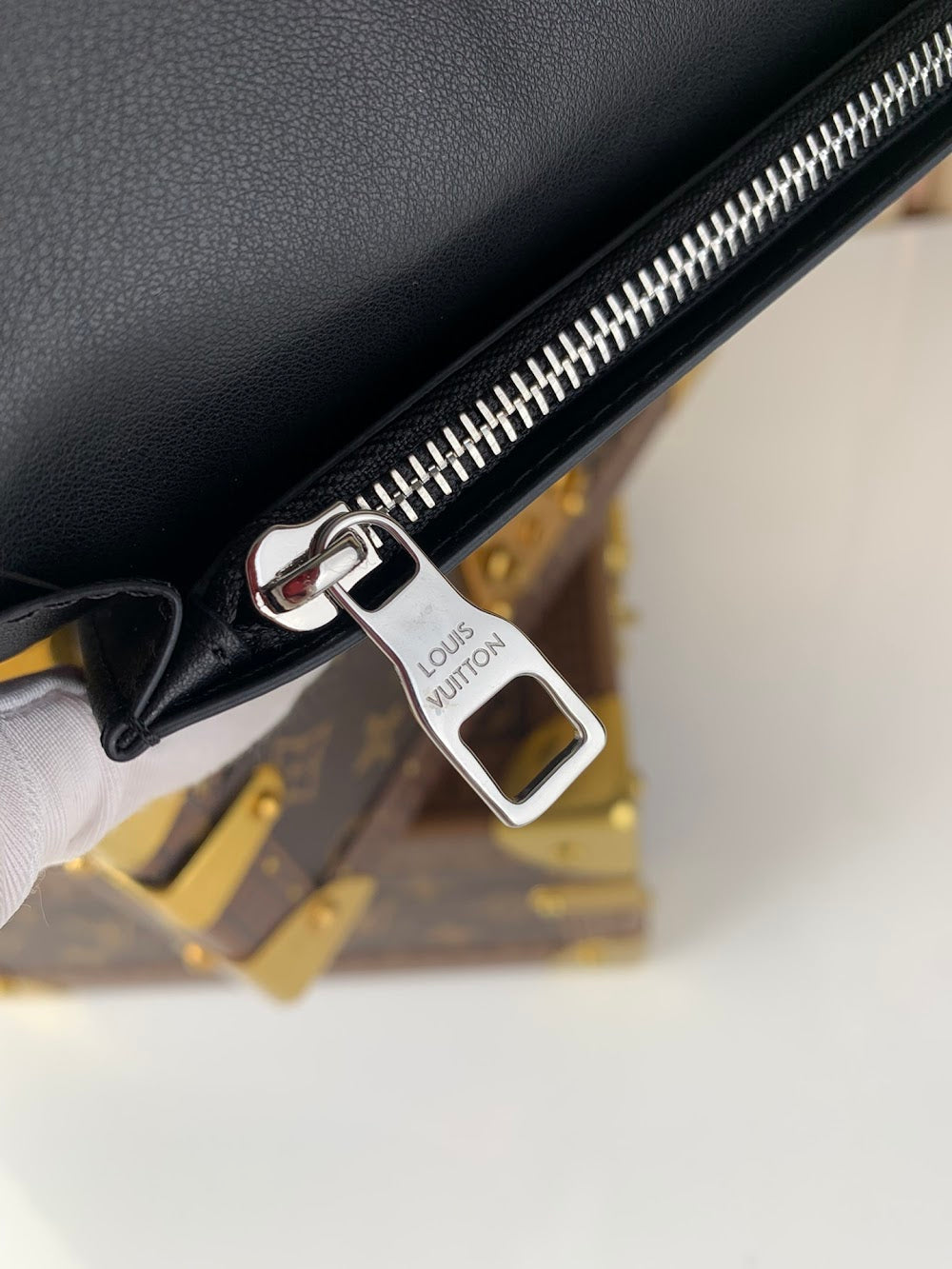 Dragons Bags ln Luxury Bag --60614