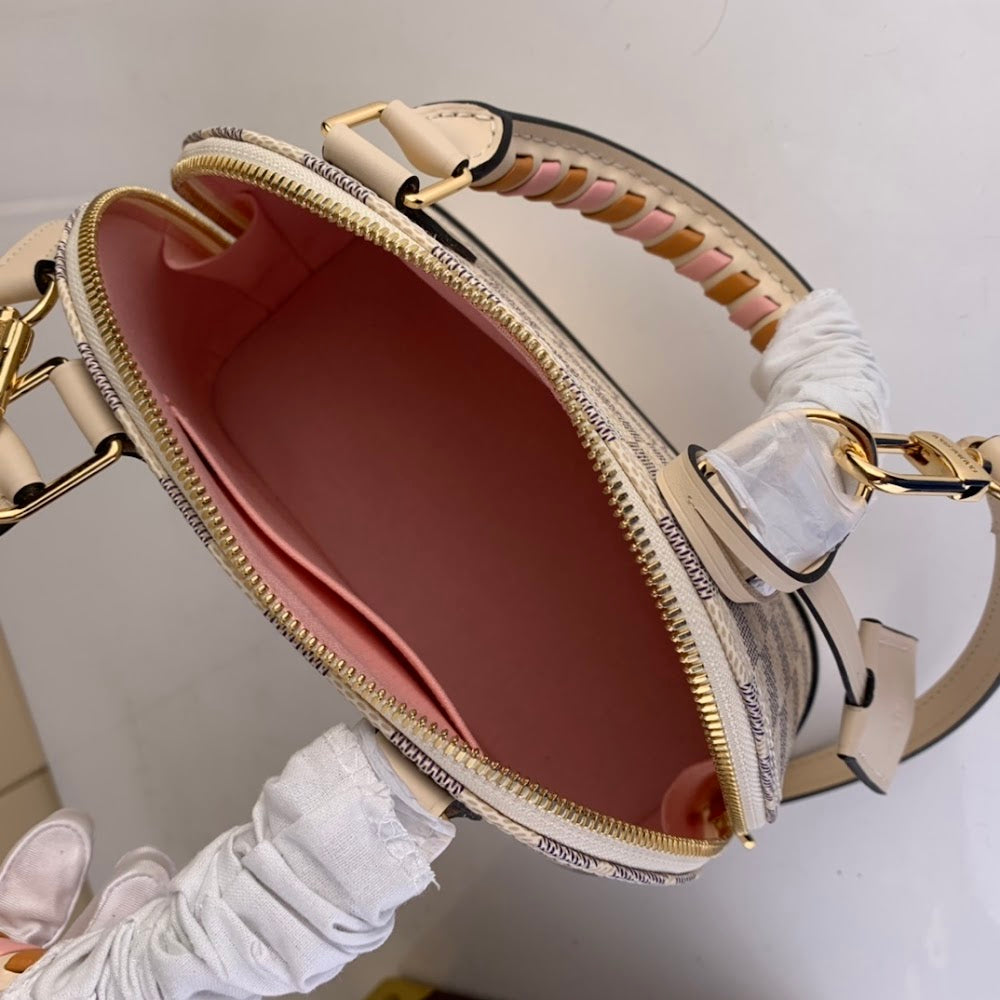 Dragons Bags ln Luxury Bag --67357