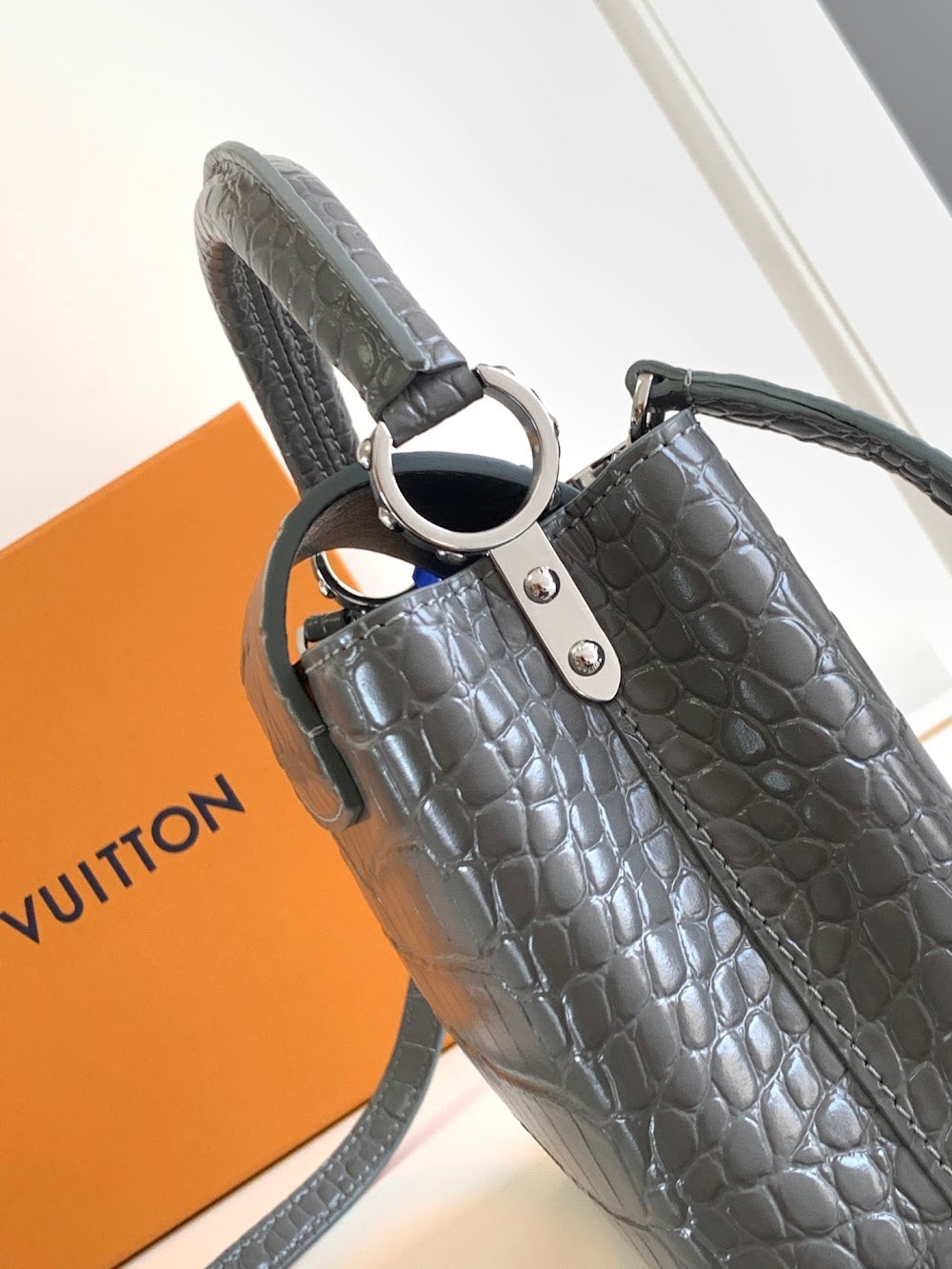 Dragons Bags ln Luxury Bag --96834
