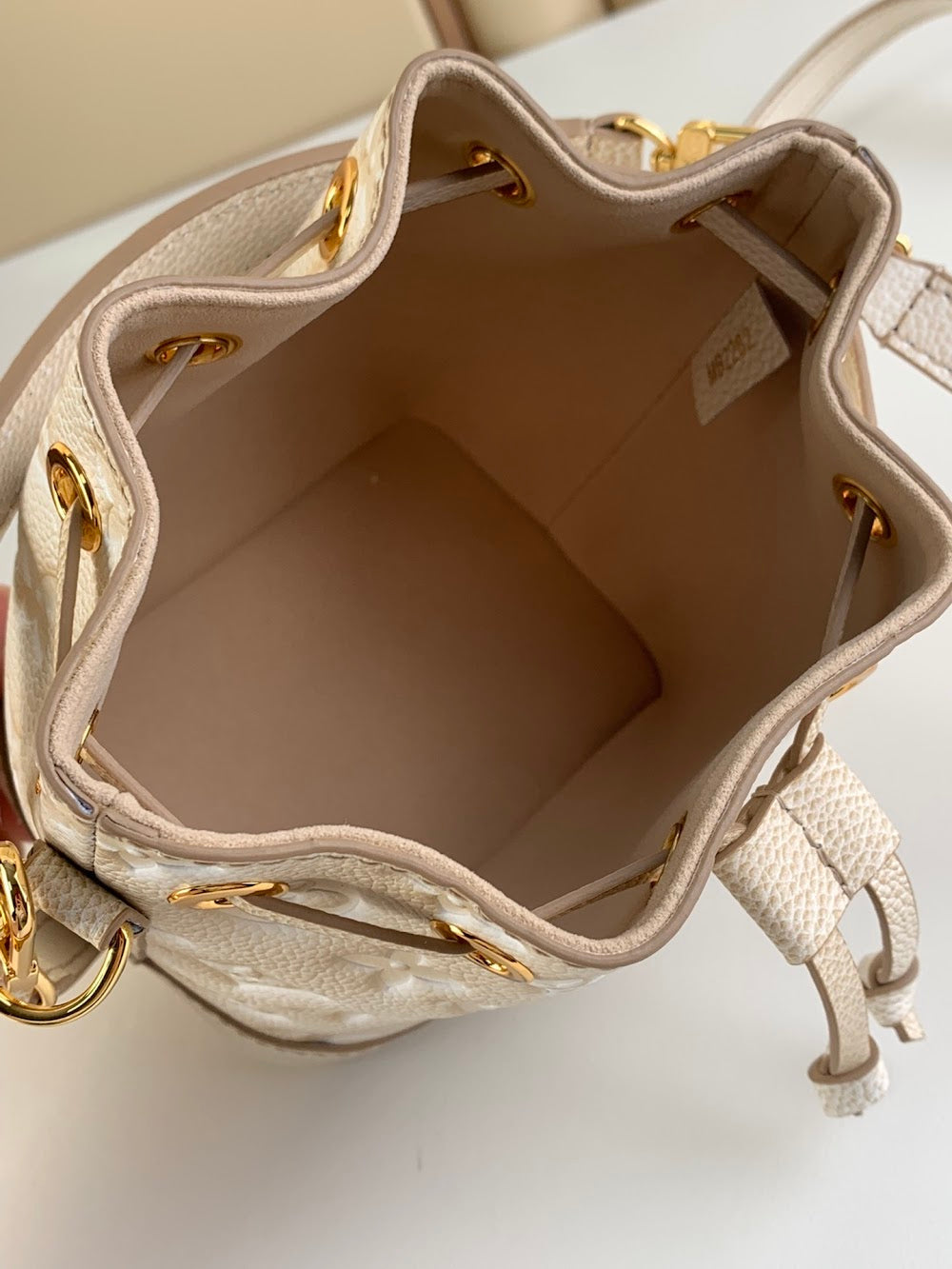 Dragons Bags ln Luxury Bag --67684