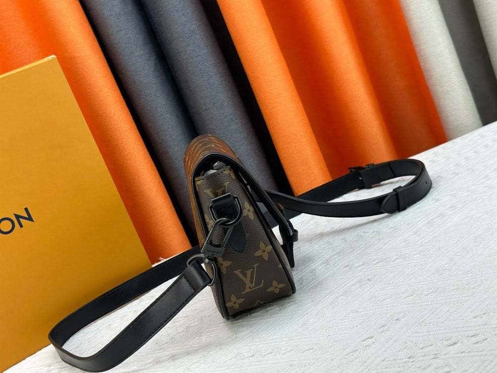 Dragons Bags ln Luxury Bag --70647