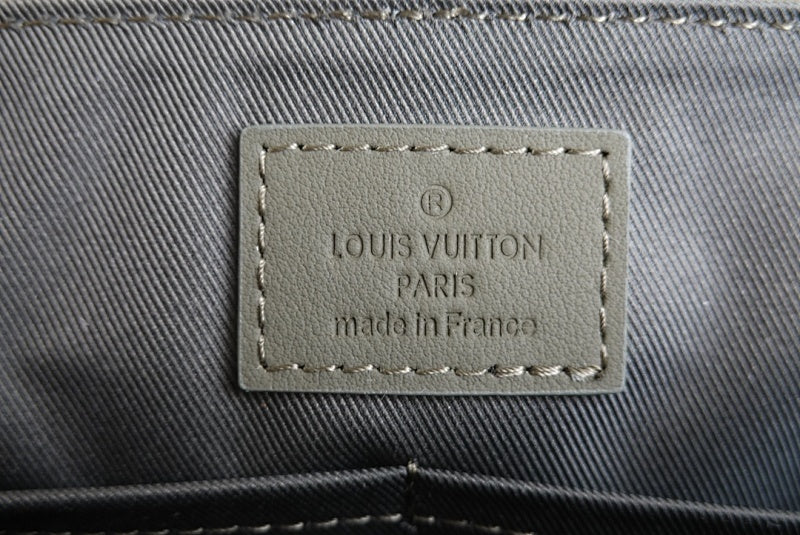 Dragons Bags ln Luxury Bag --61316