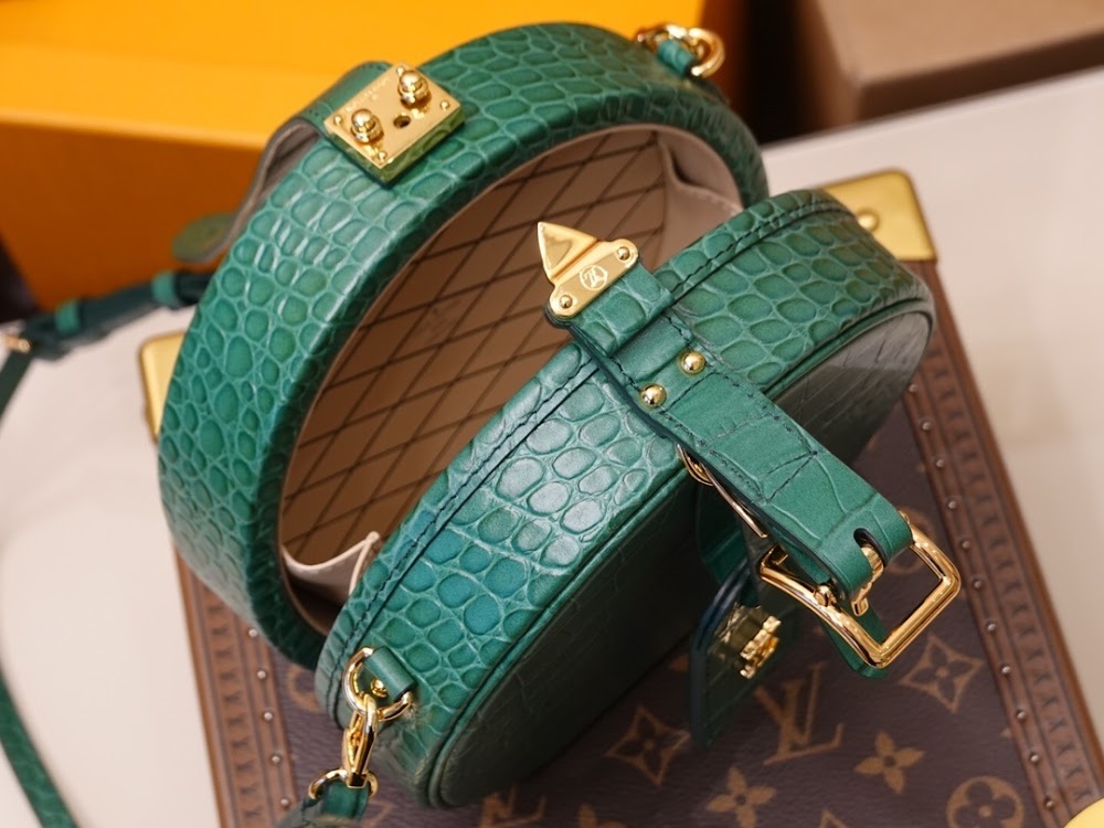 Dragons Bags ln Luxury Bag --60227