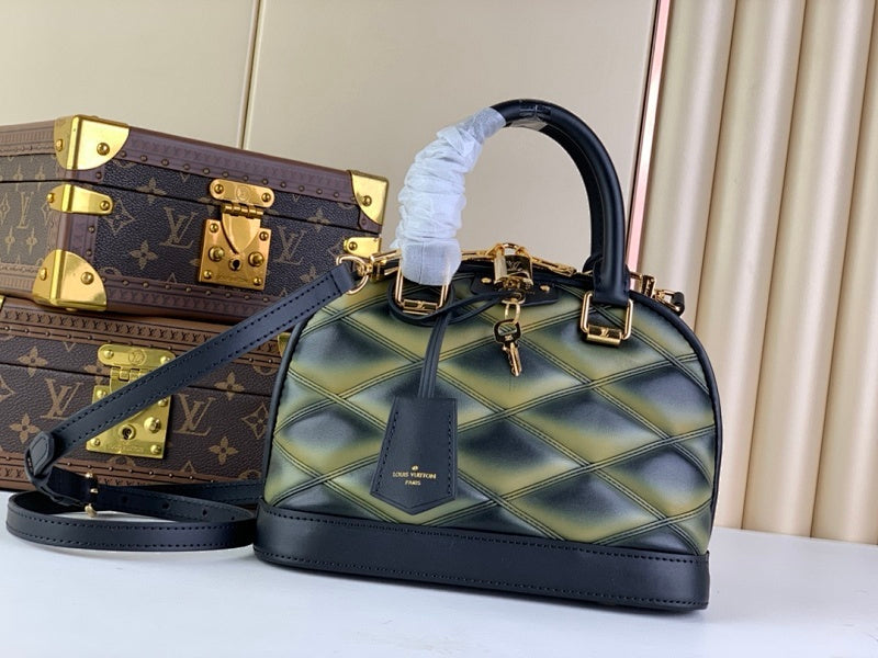 Dragons Bags ln Luxury Bag --68668