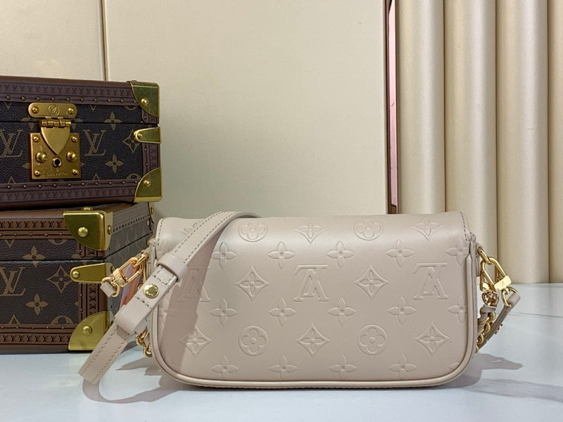 Dragons Bags ln Luxury Bag --62857