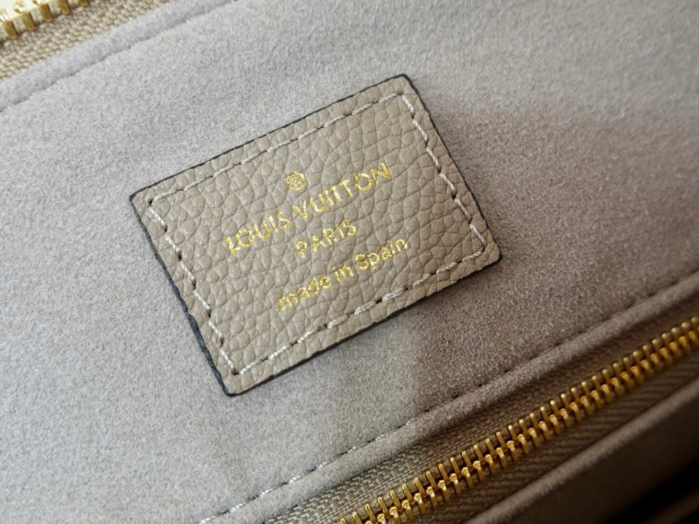 Dragons Bags ln Luxury Bag --66689