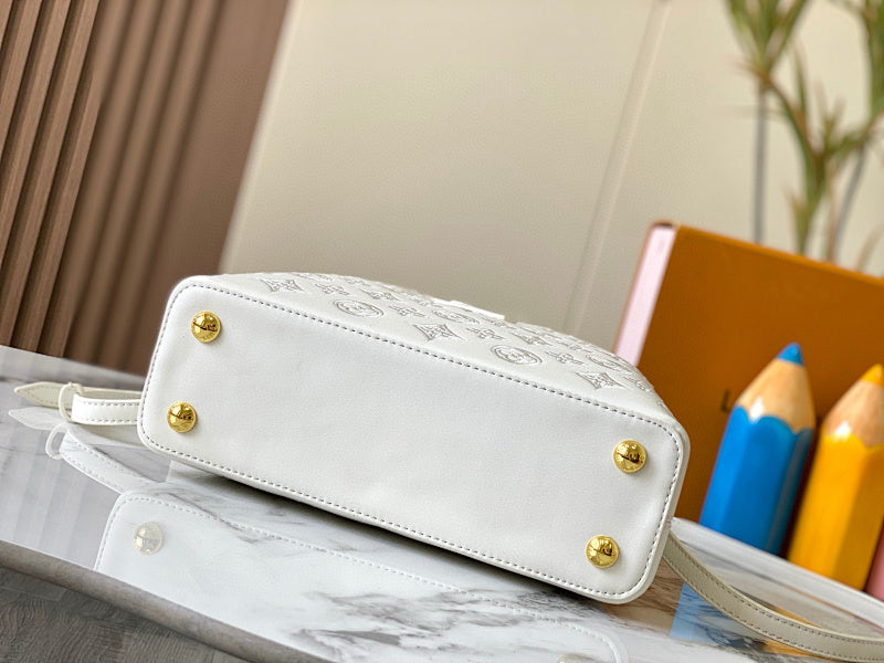 Dragons Bags ln Luxury Bag --81439