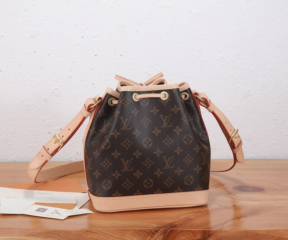 Dragons Bags ln Luxury Bag --97437