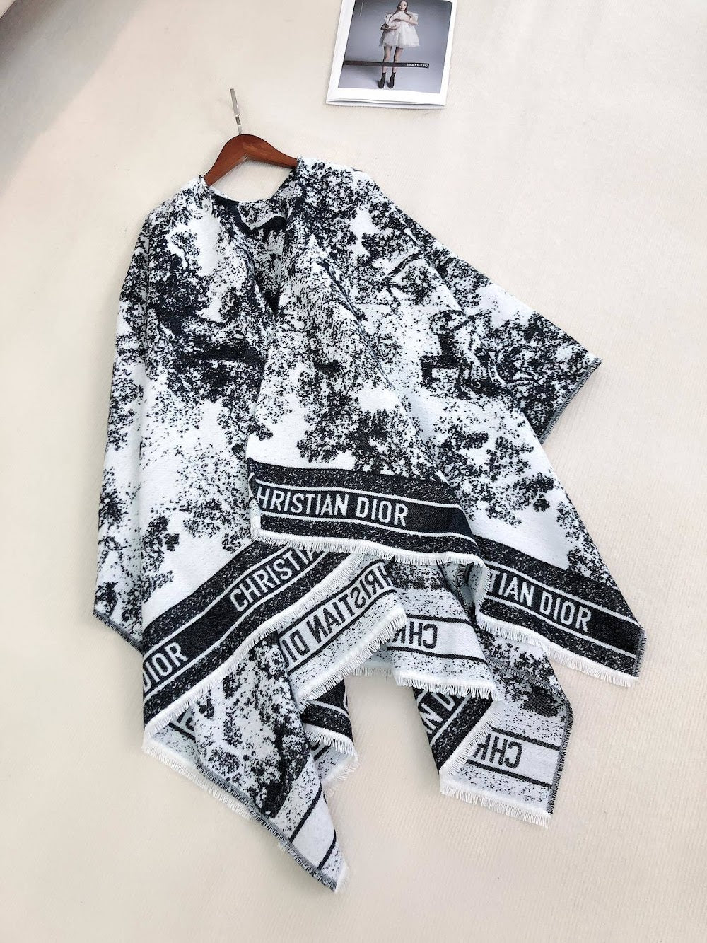 Dragons Bags Premium Designer Scarf --98795