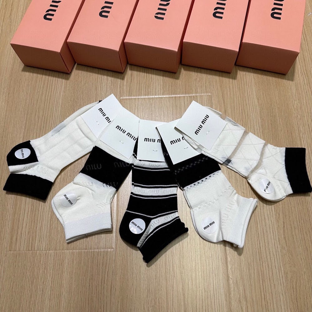 Dragons Bags Premium Luxury Socks --98304