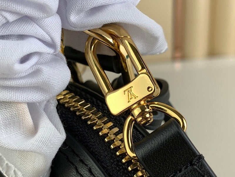 Dragons Bags ln Luxury Bag --61774