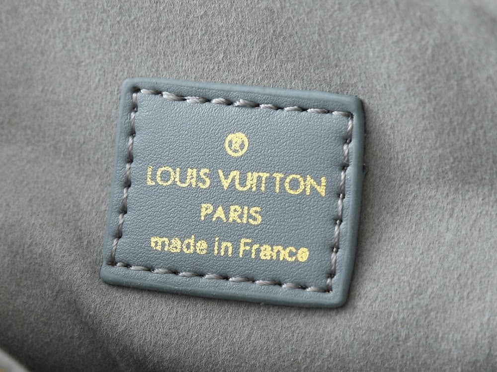 Dragons Bags ln Luxury Bag --76841
