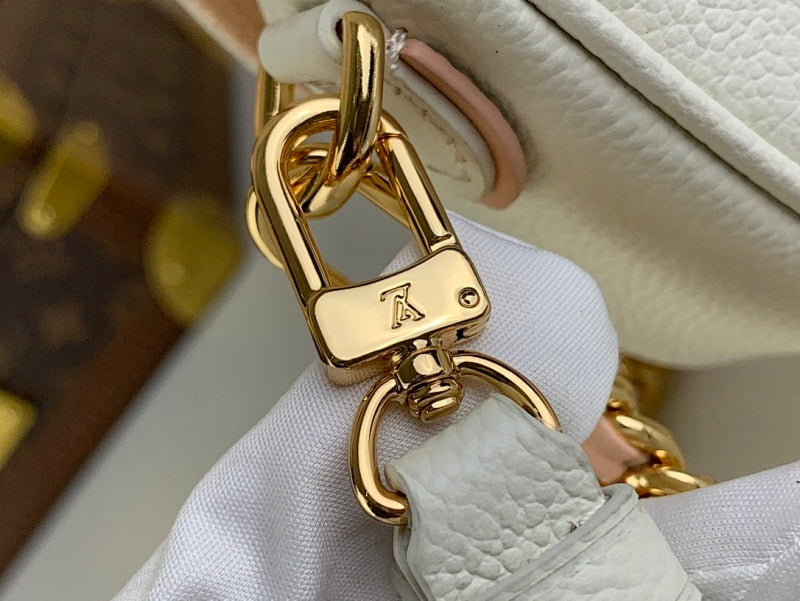 Dragons Bags ln Luxury Bag --68817