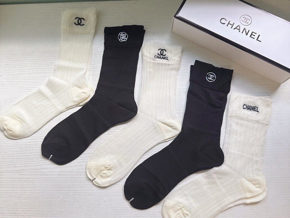 Dragons Bags Premium Luxury Socks --98591