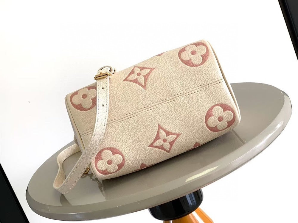 Dragons Bags ln Luxury Bag --97061