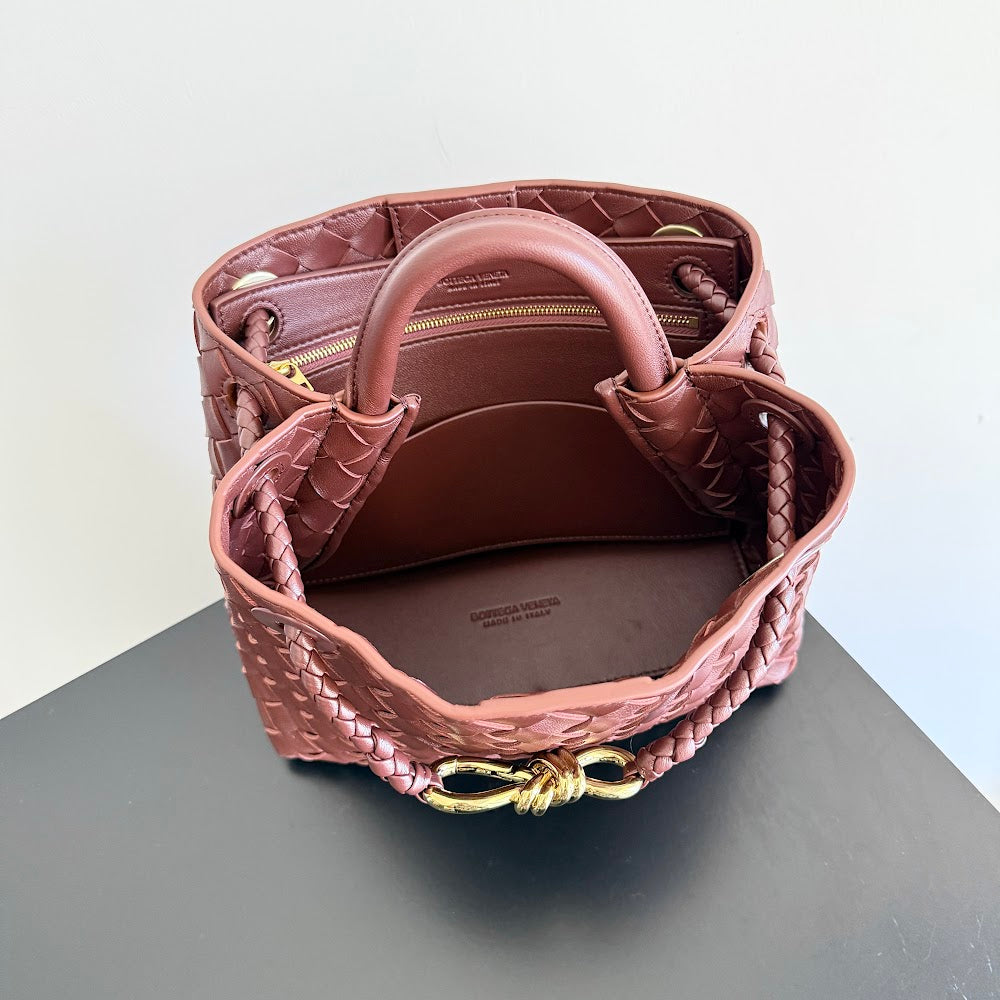 new-luxury-designer-bags-nm10648