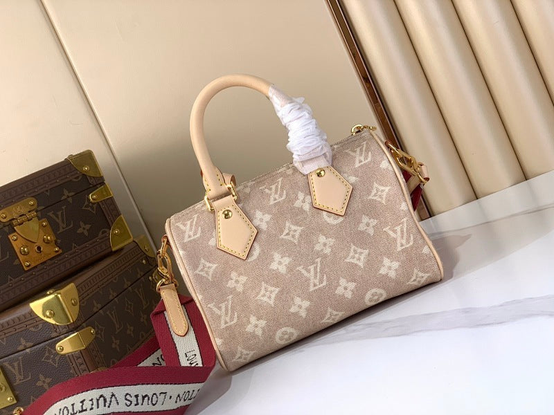 Dragons Bags ln Luxury Bag --69804