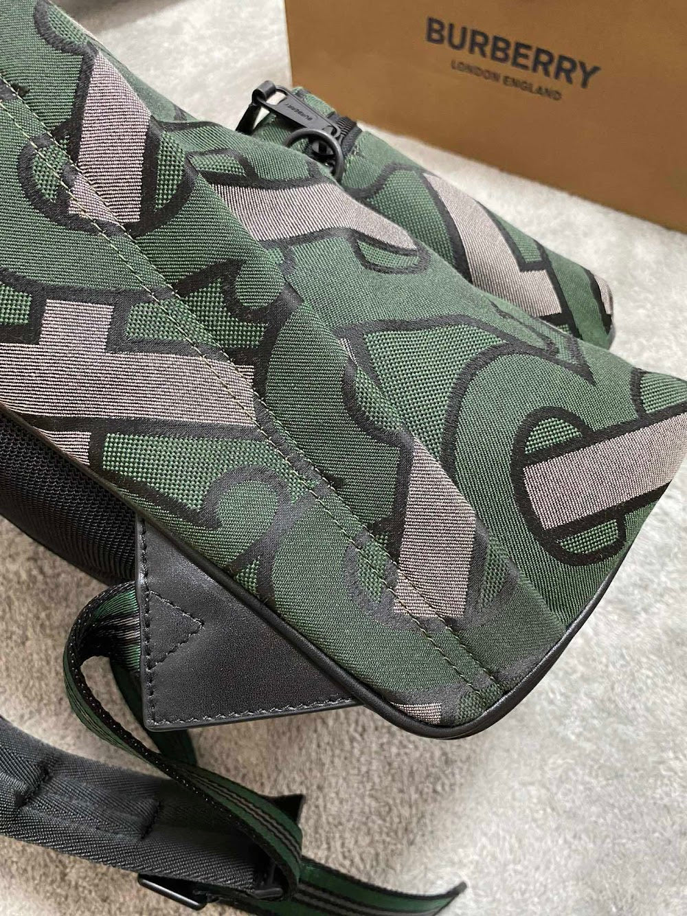 Dragons Bags Burberryn Luxury Bag --93043