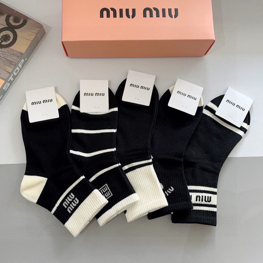 Dragons Bags Premium Luxury Socks --98085