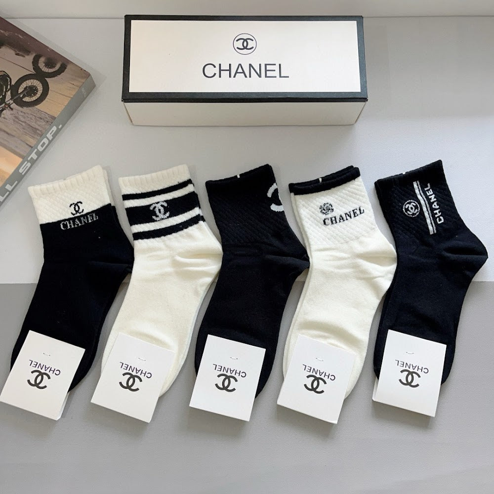 Dragons Bags Premium Luxury Socks --98121