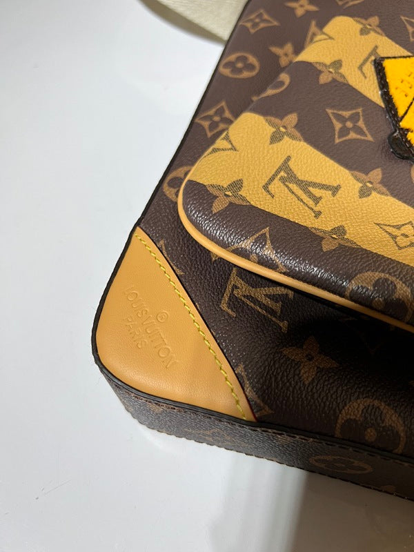 Dragons Bags ln Luxury Bag --60737