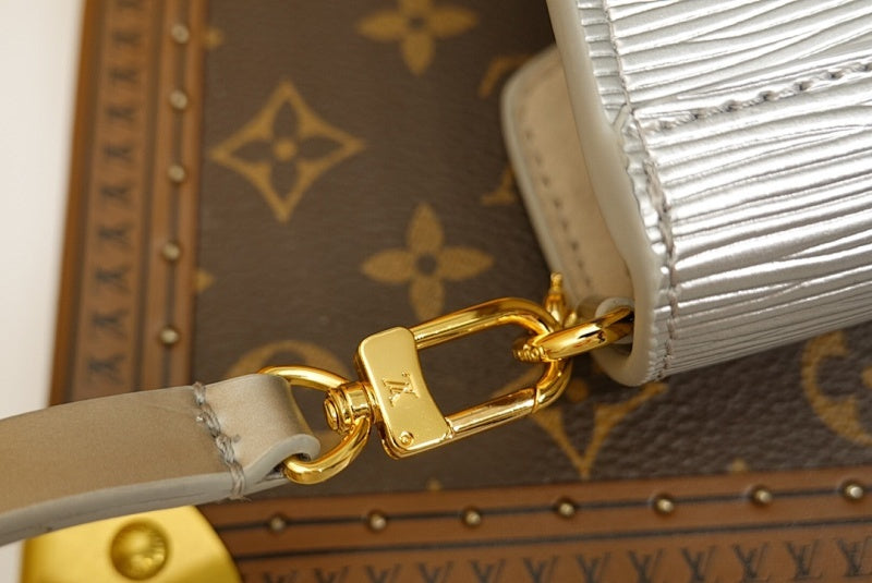 Dragons Bags ln Luxury Bag --60110