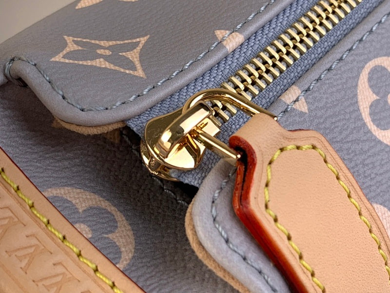 Dragons Bags ln Luxury Bag --62419