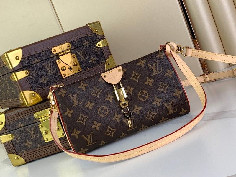 Dragons Bags ln Luxury Bag --58071