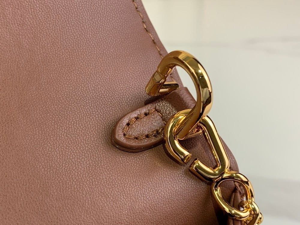 Dragons Bags ln Luxury Bag --62593