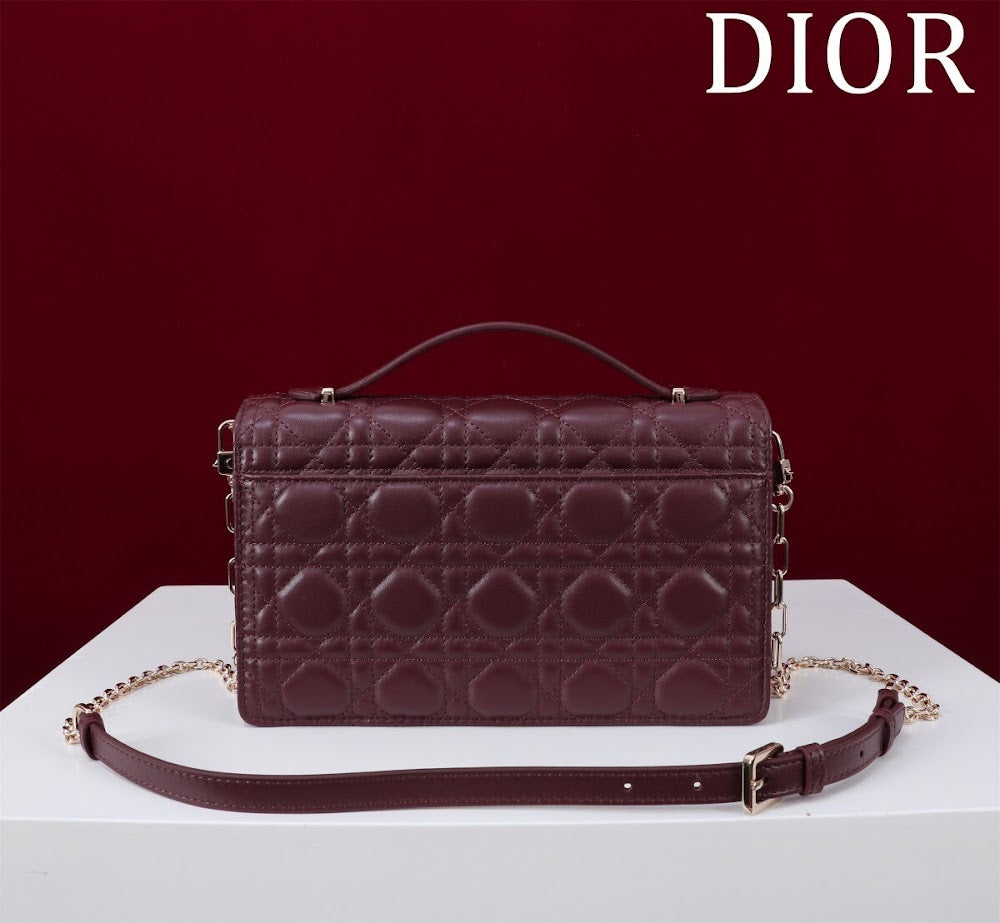 Dragons BagsDiorn Luxury Bag --116301