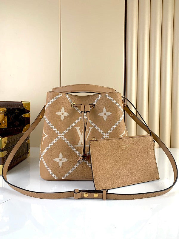 Dragons Bags ln Luxury Bag --60796