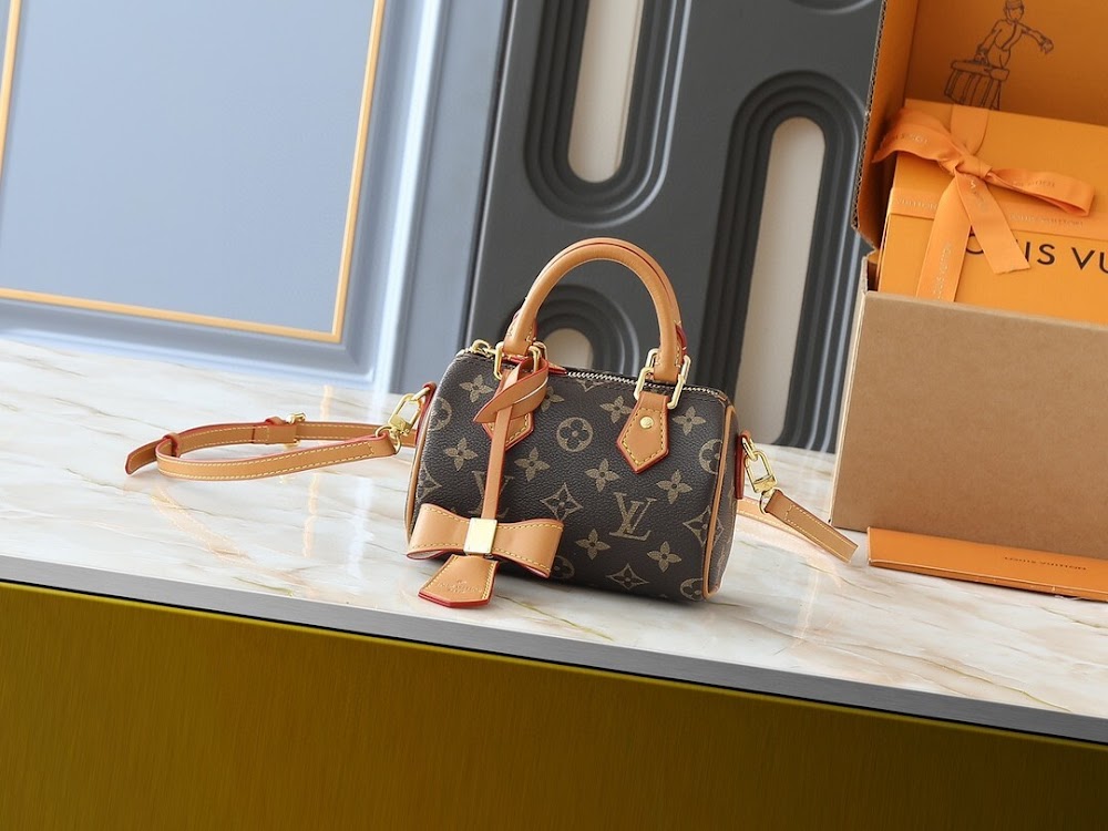 Dragons Bags ln Luxury Bag --76784