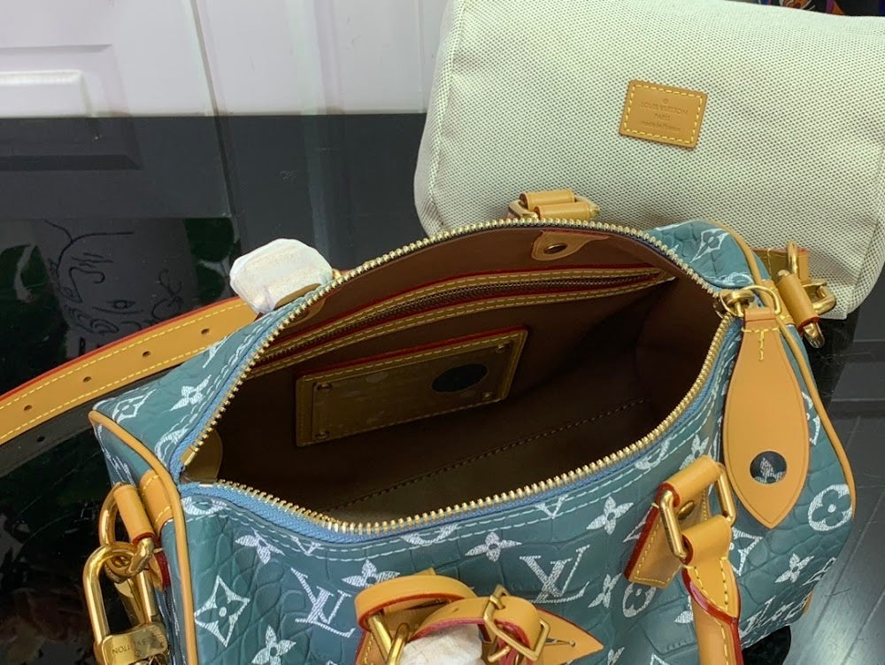 Dragons Bags ln Luxury Bag --97144