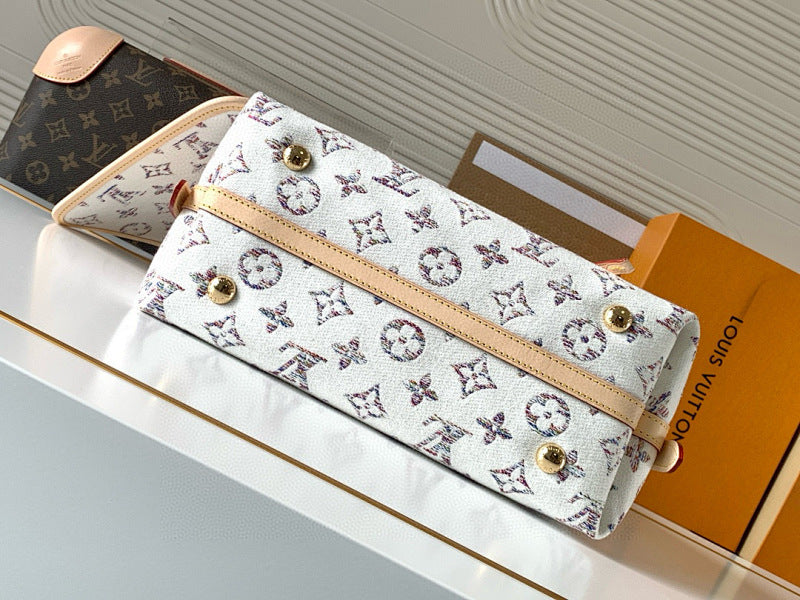 Dragons Bags ln Luxury Bag --81566